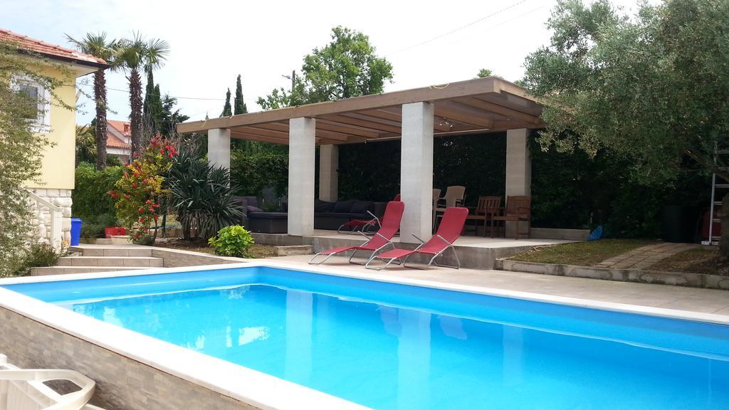 Holiday Homes Mare Premantura Kültér fotó